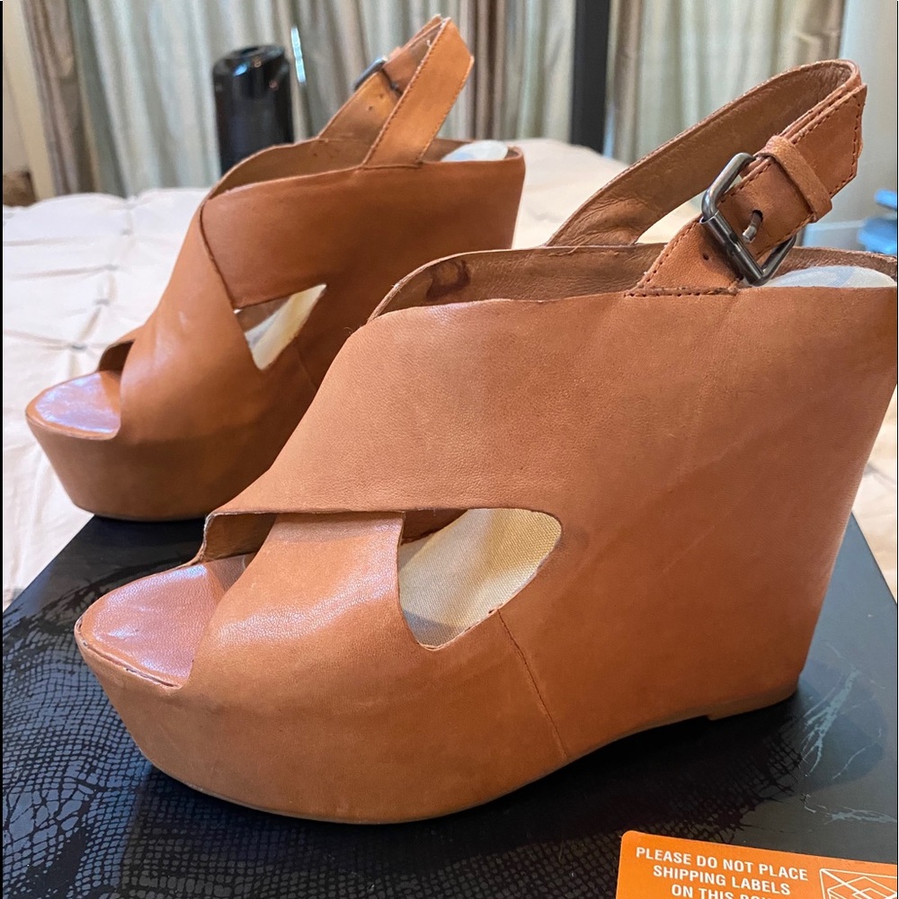 Dolce Vita platform heels